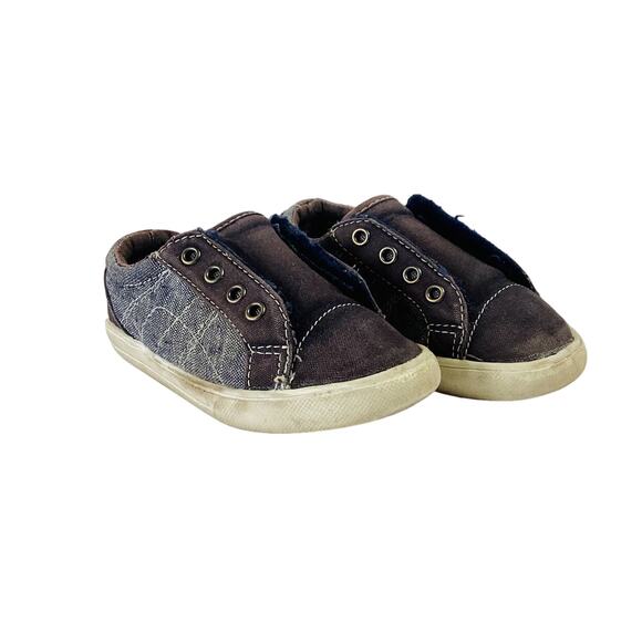 Wonder Nation Canvas Sneakers - Picture 1 of 8